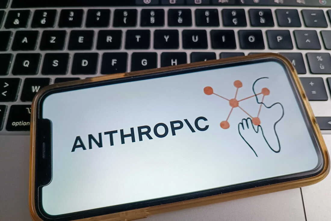anthropic ceosundan yapay zeka hiz siniri onerisi teknoloji devleri guvenlik icin birlesiyor